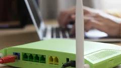 Jak sprawdzić, czy sąsiedzi nie korzystają z twojego Wi-Fi? Proste sposoby weryfikacji