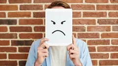 Sekrety emocji: odkryj, co mówi mimika i wyraz twarzy o człowieku